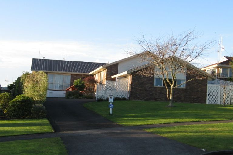 Photo of property in 17 Prospect Place, Western Heights, Hamilton, 3200