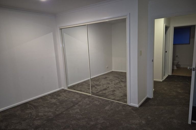 Photo of property in 17 Trimaran Drive, Gulf Harbour, Whangaparaoa, 0930