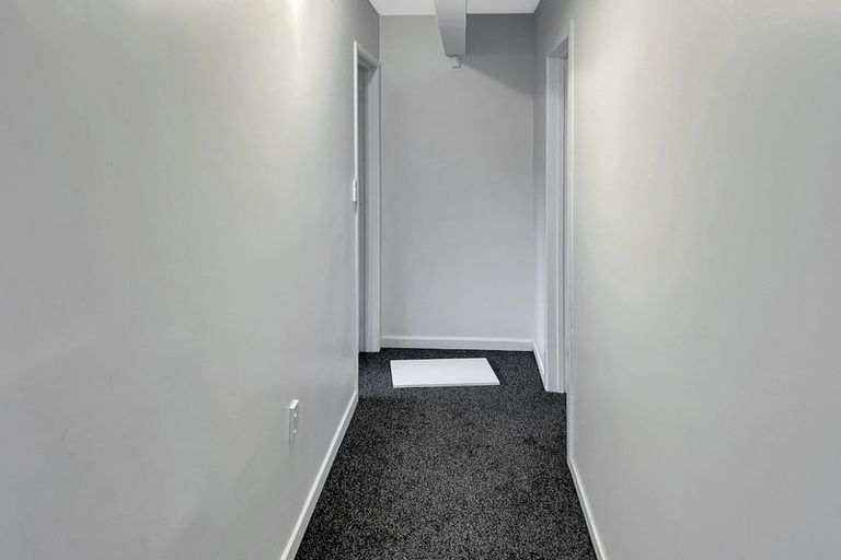 Photo of property in 7a Clayburn Road, Glen Eden, Auckland, 0602