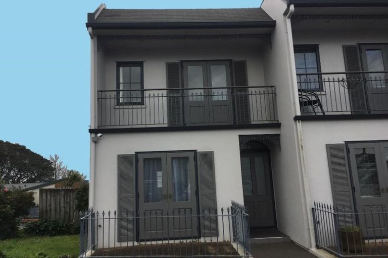 Photo of property in 11/97b Mokoia Road, Birkenhead, Auckland, 0626