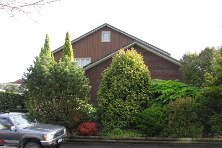 Photo of property in 6 Redwood Grove, Hokowhitu, Palmerston North, 4410