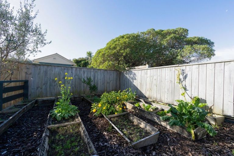 Photo of property in 64 Kahukura Avenue, Waitarere Beach, Levin, 5510