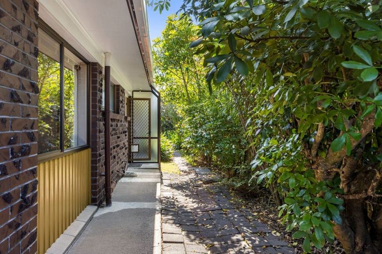 Photo of property in 2/35 Ti Nana Crescent, Henderson, Auckland, 0610