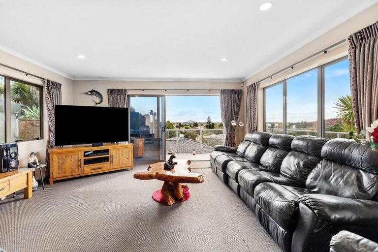 Photo of property in 39 Homestead Place, Welcome Bay, Tauranga, 3112