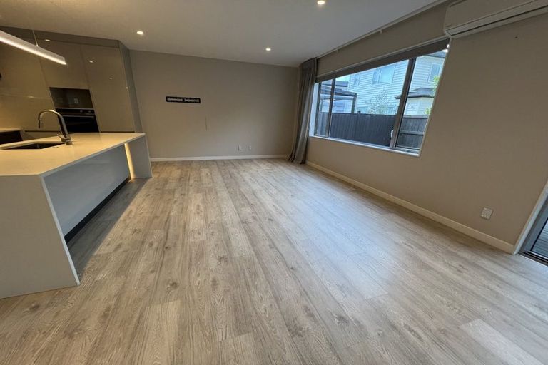 Photo of property in 5 Wicket Lane, Whenuapai, Auckland, 0618