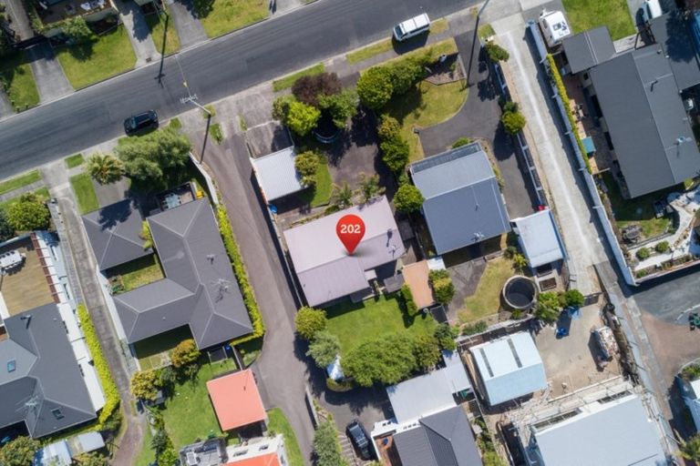 Photo of property in 202 Valley Road, Mount Maunganui, 3116