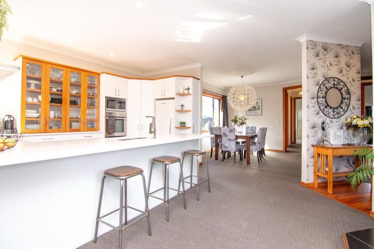 Photo of property in 7 Alpine Grove, Kelvin Grove, Palmerston North, 4414