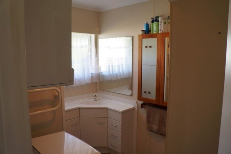 Photo of property in 28 Tamure Place, Ruakaka, 0116