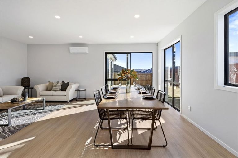 Photo of property in 63 Nobilo Road, Kumeu, 0810