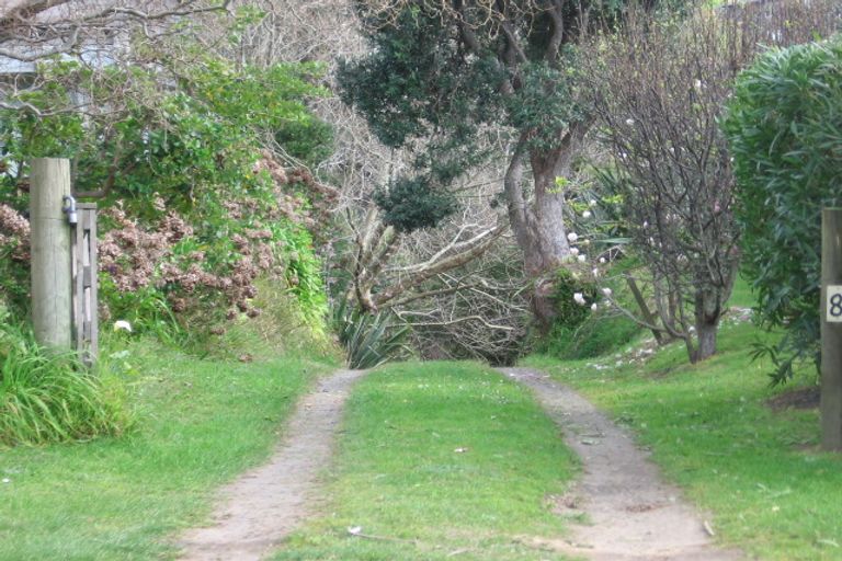 Photo of property in 18 Hahei Beach Road, Hahei, Whitianga, 3591