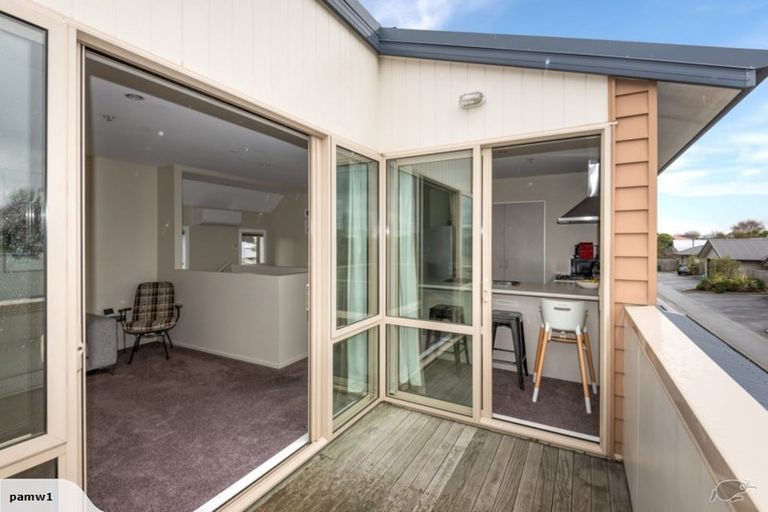 Photo of property in 1/9 Cameron Street, Sydenham, Christchurch, 8023