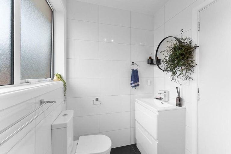 Photo of property in 3/29 Heywood Terrace, Richmond, Christchurch, 8013