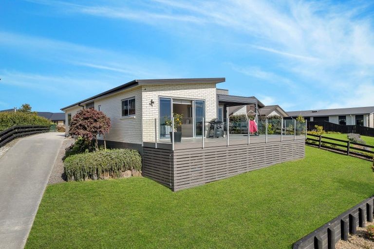 Photo of property in 15a Goble Road, Clarks Beach, Pukekohe, 2679