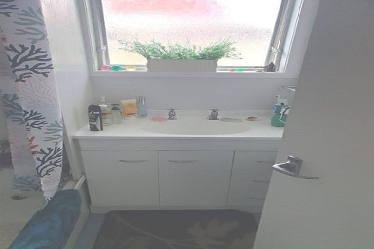 Photo of property in 1/7 Putney Place, Ranui, Auckland, 0612