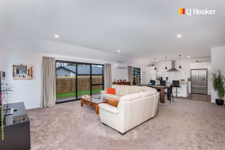 Photo of property in 17 Mallard Drive, Waihola, Milton, 9073