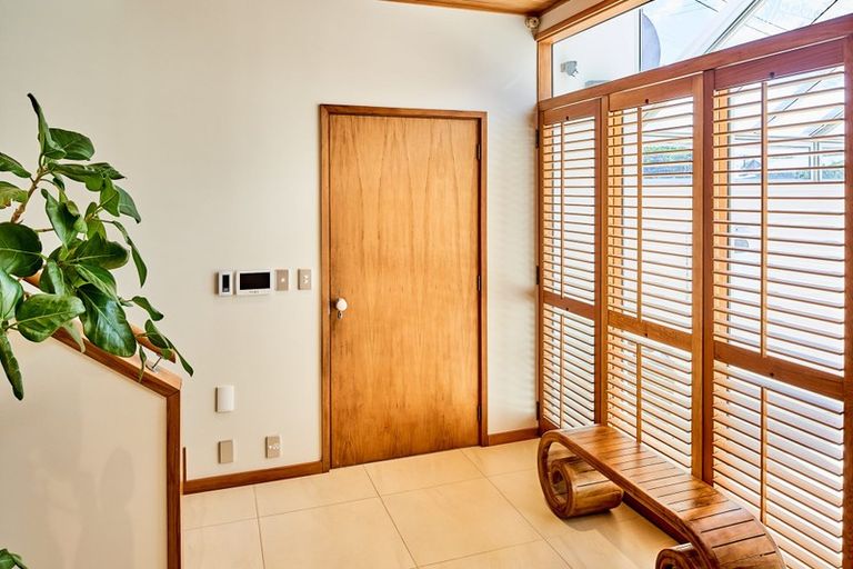 Photo of property in 5 Ngaio Street, Eastbourne, Lower Hutt, 5013