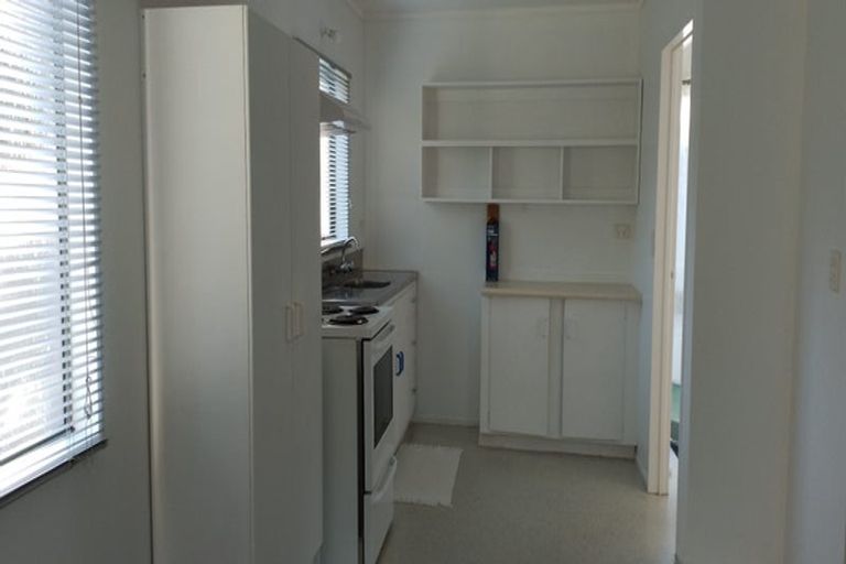 Photo of property in 528 Whangaparaoa Road, Stanmore Bay, Whangaparaoa, 0932