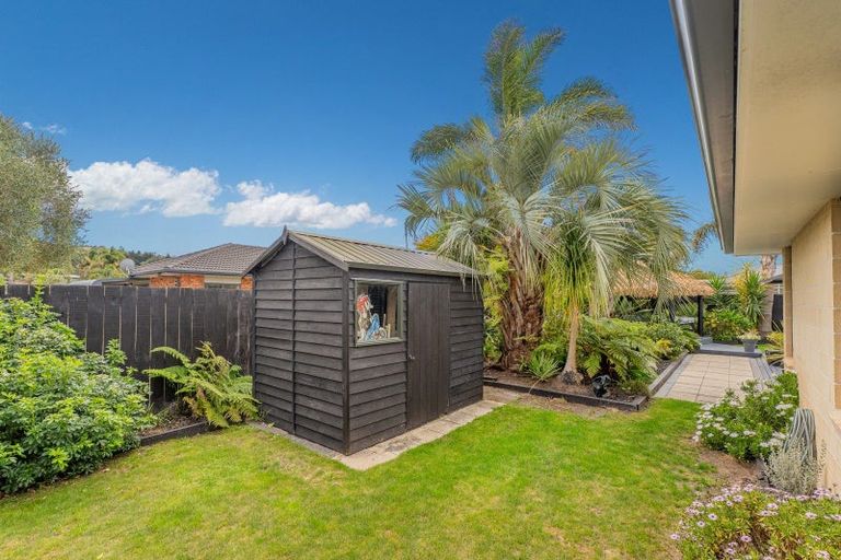 Photo of property in 31 Wells Place, Whitianga, 3510