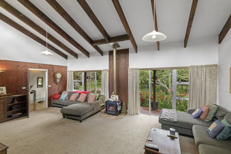 Photo of property in 84 Crowther Road, Wainuiomata, 5373