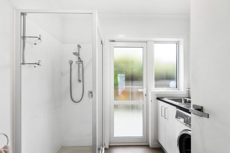 Photo of property in 17 Iona Road, Havelock North, 4130