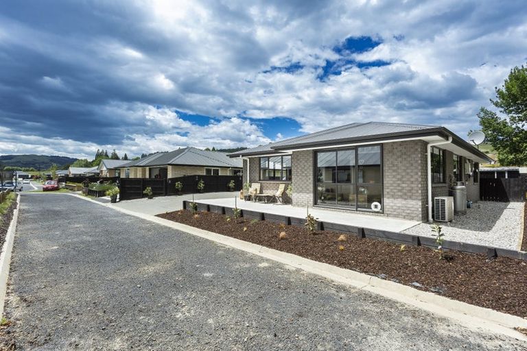 Photo of property in 53 Owhiro Avenue, Mosgiel, 9024