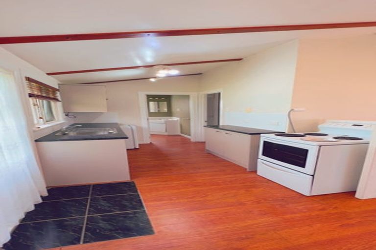 Photo of property in 274 Clevedon Kawakawa Road, Clevedon, Papakura, 2585