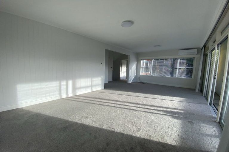 Photo of property in 23a Waiwera Place, Waiwera, Orewa, 0994