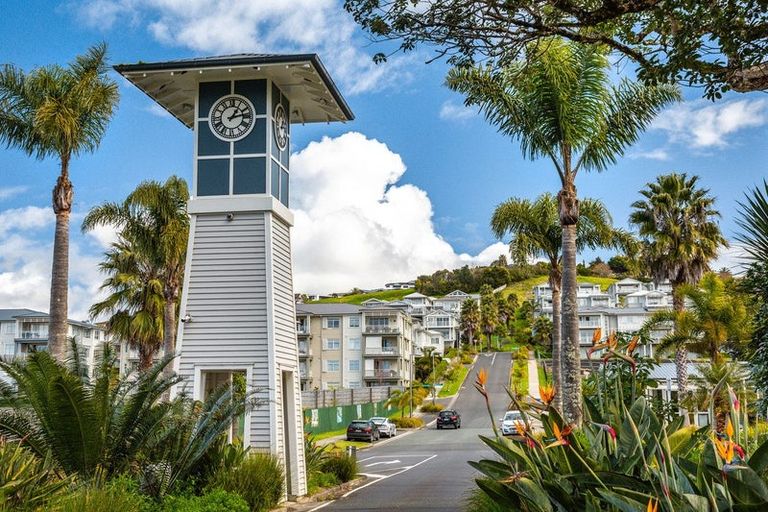 Photo of property in 10 Plantation Terrace, Orewa, 0931