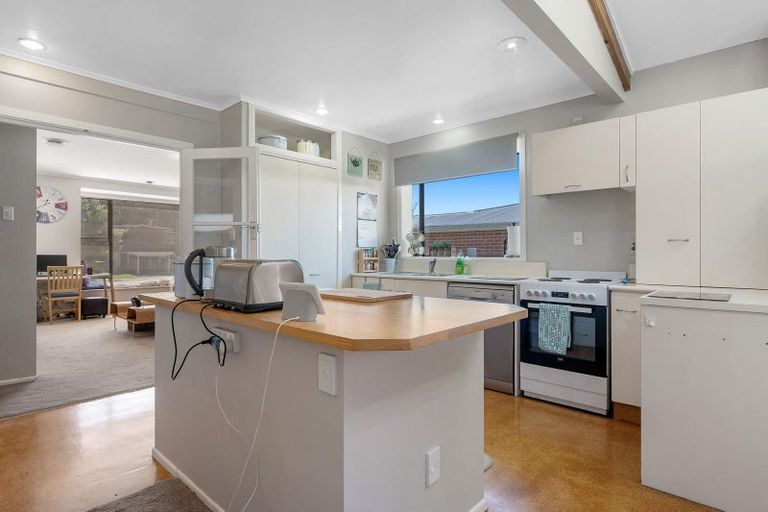 Photo of property in 24 Hillcrest Avenue, Hillcrest, Rotorua, 3015