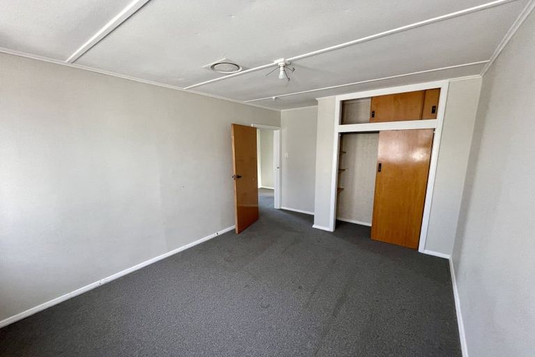 Photo of property in 9 Rugby Street, Levin, 5510