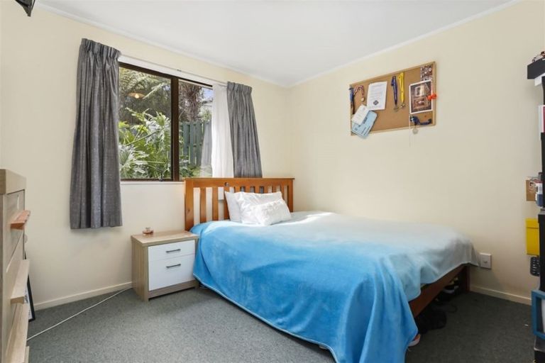 Photo of property in 33 Alidade Place, Massey, Auckland, 0614