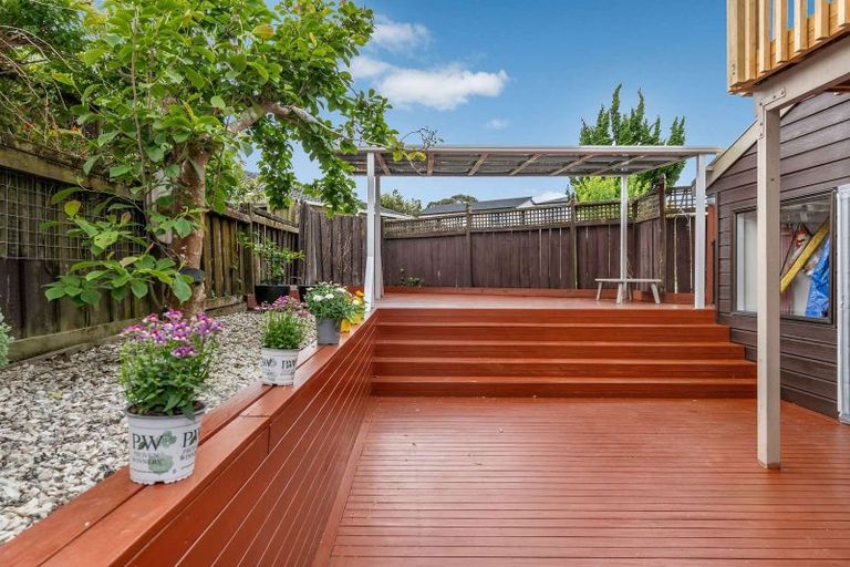 Photo of property in 1/19 Galsworthy Place, Bucklands Beach, Auckland, 2014