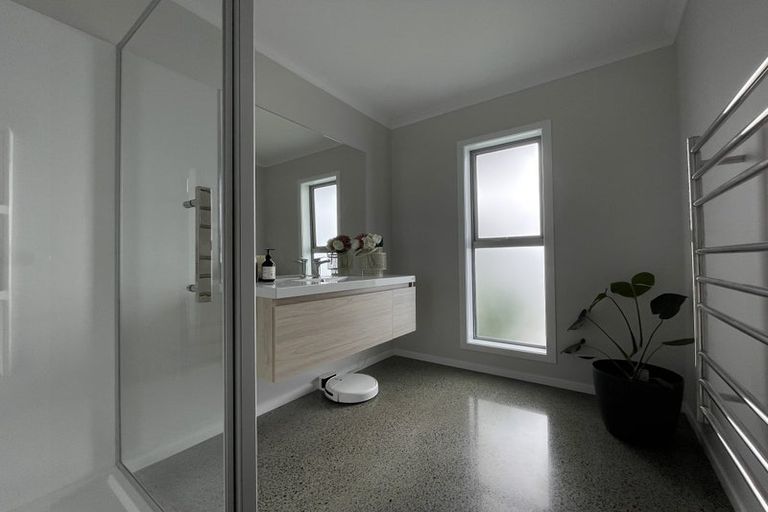 Photo of property in 1 Ngaio Close, Mangawhai, 0505