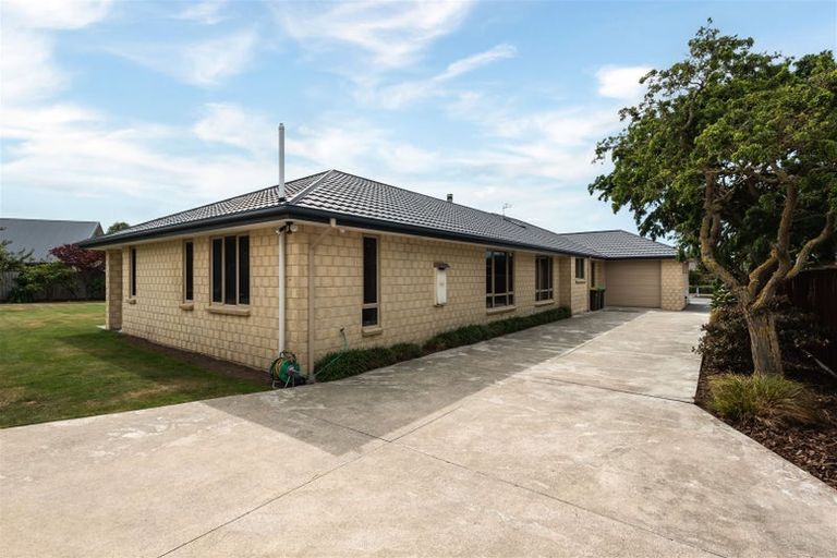 Photo of property in 9 Frame Crescent, Rolleston, 7614