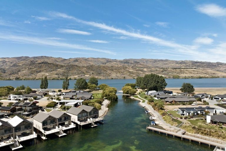 Photo of property in 4b Rahoy Close, Mount Pisa, Cromwell, 9383