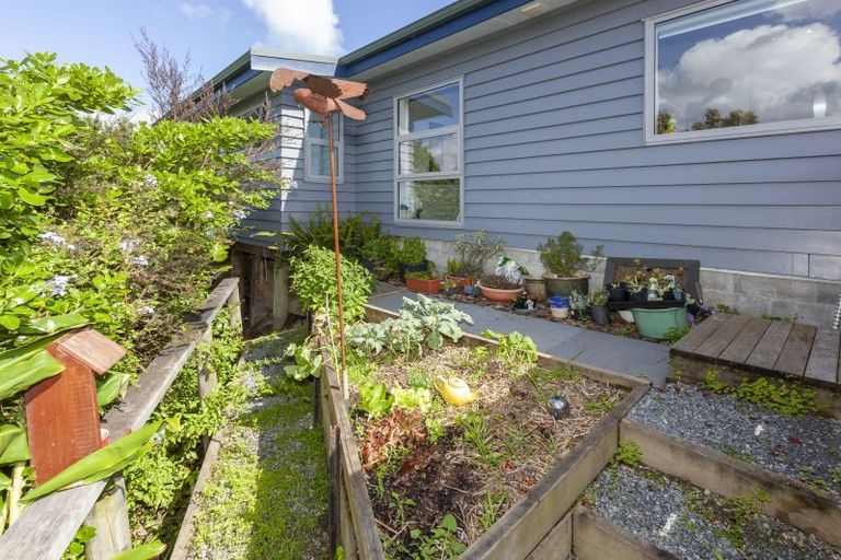 Photo of property in 5 Newry Road, Raumati Beach, Paraparaumu, 5032