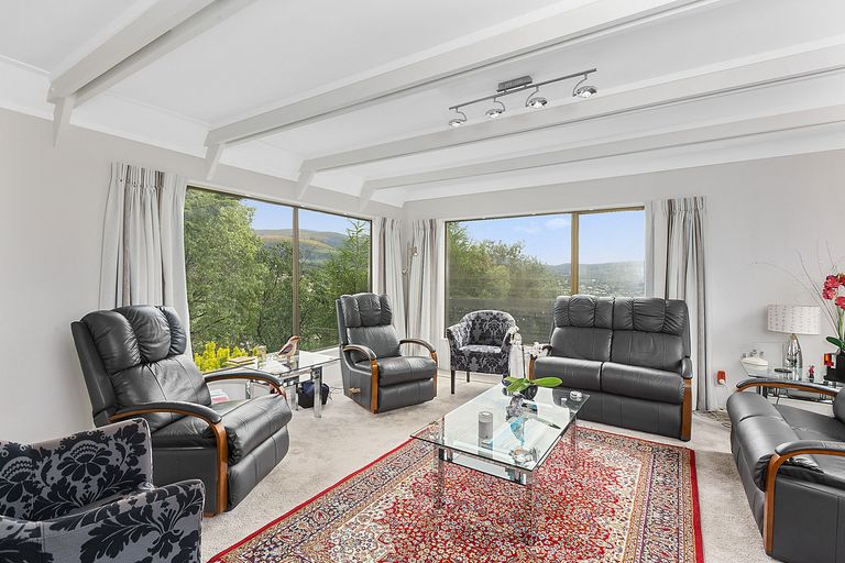 Photo of property in 19 Northview Crescent, Belleknowes, Dunedin, 9011