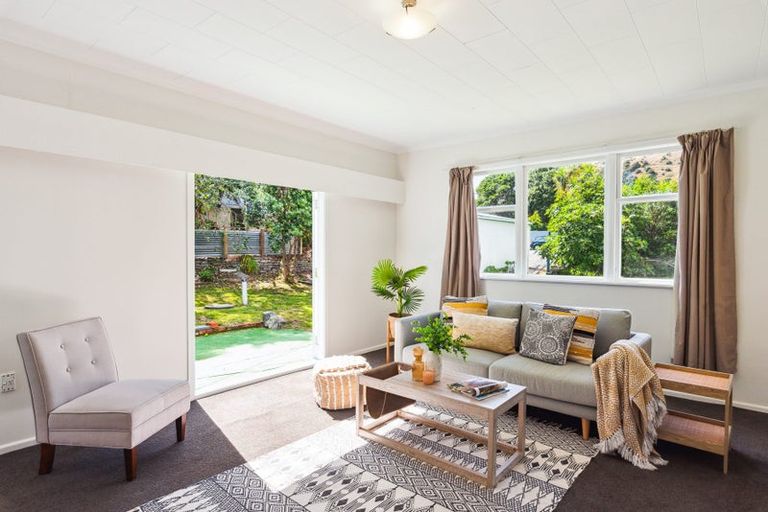 Photo of property in 93 Wellington Road, Paekakariki, 5034