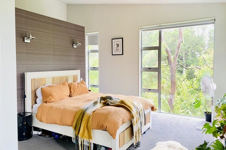 Photo of property in 20c Konini Road, Titirangi, Auckland, 0604