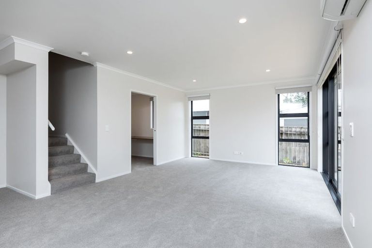 Photo of property in 6 Henui Street, Strandon, New Plymouth, 4312