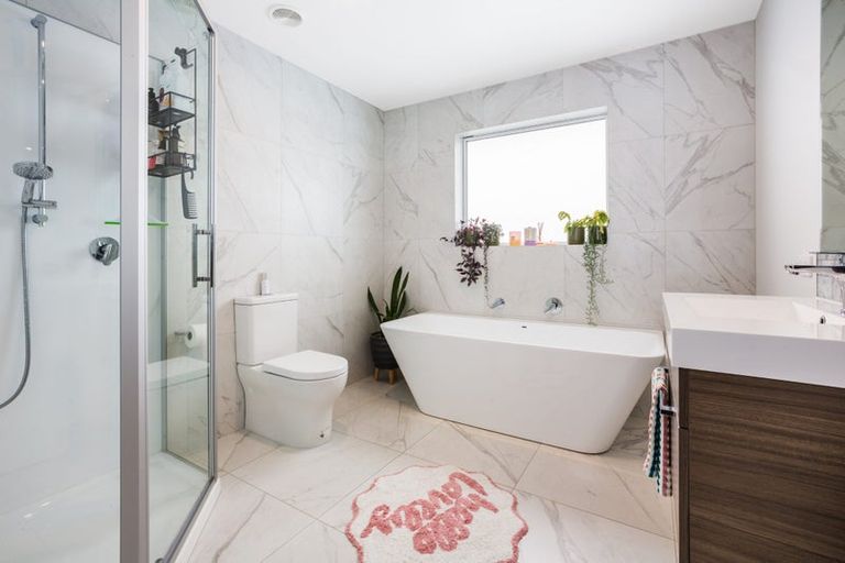 Photo of property in 156 Navigation Drive, Whitby, Porirua, 5024