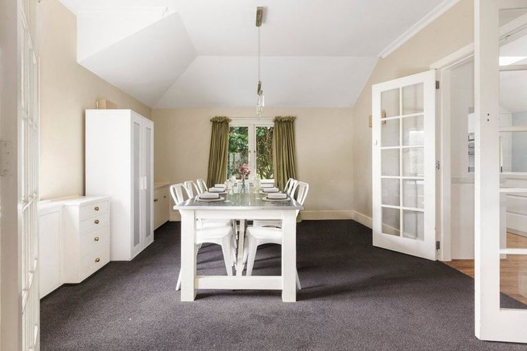 Photo of property in 26 Fitzroy Street, Wadestown, Wellington, 6012