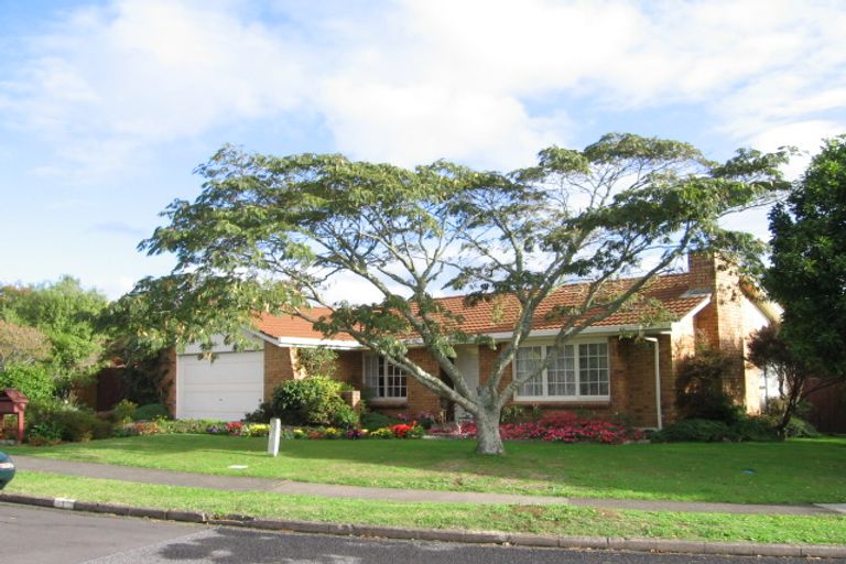 Photo of property in 13 Raddock Place, Farm Cove, Auckland, 2012