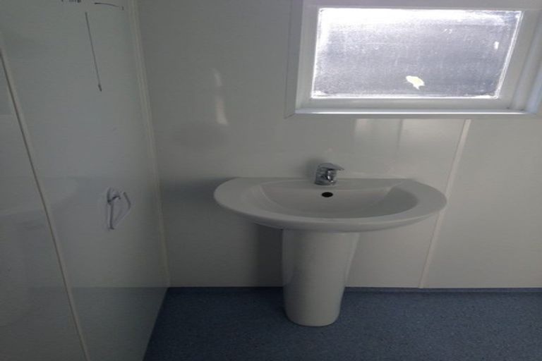 Photo of property in 53 Hillary Crescent, Upper Riccarton, Christchurch, 8041