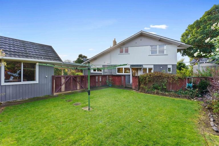 Photo of property in 8 Nimmo Avenue, Waikanae, 5036