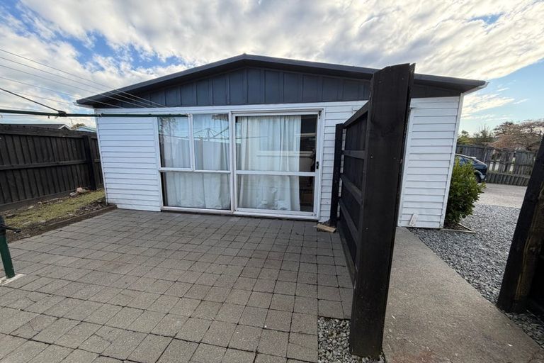 Photo of property in 37 Kathleen Crescent, Hornby, Christchurch, 8042