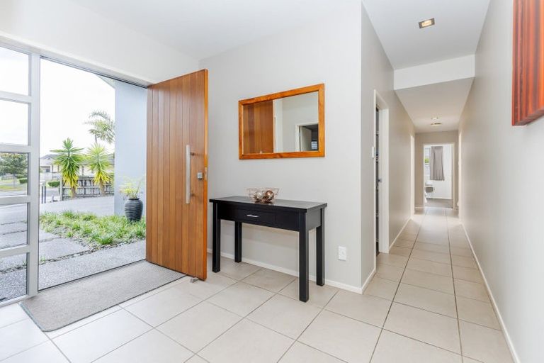 Photo of property in 19 Shalimar Place, Huntington, Hamilton, 3210