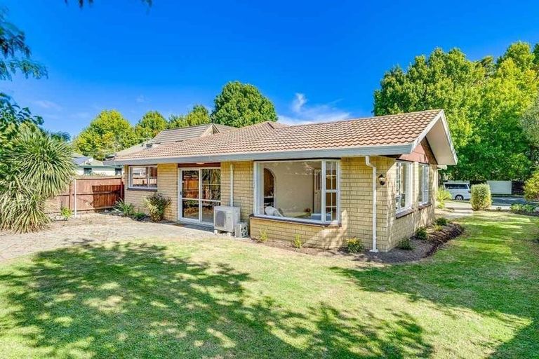 Photo of property in 56 Parkstone Avenue, Ilam, Christchurch, 8041