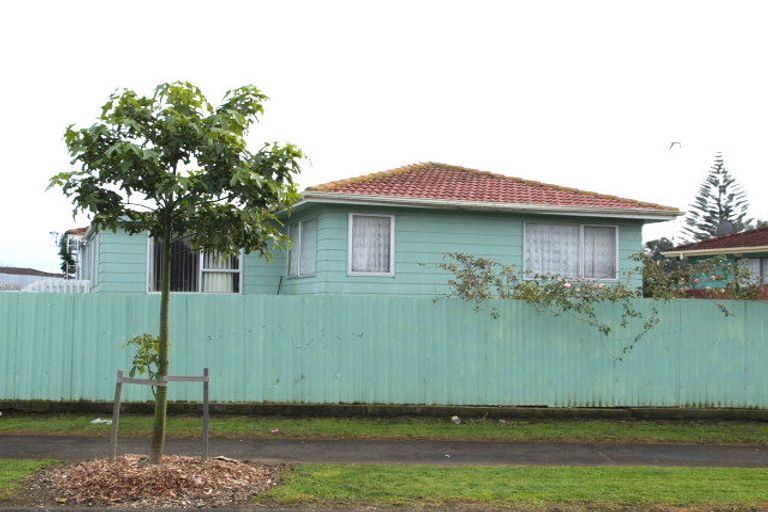 Photo of property in 11 Growers Lane, Mangere East, Auckland, 2024