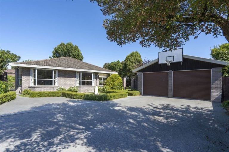Photo of property in 21b Montclare Avenue, Ilam, Christchurch, 8041